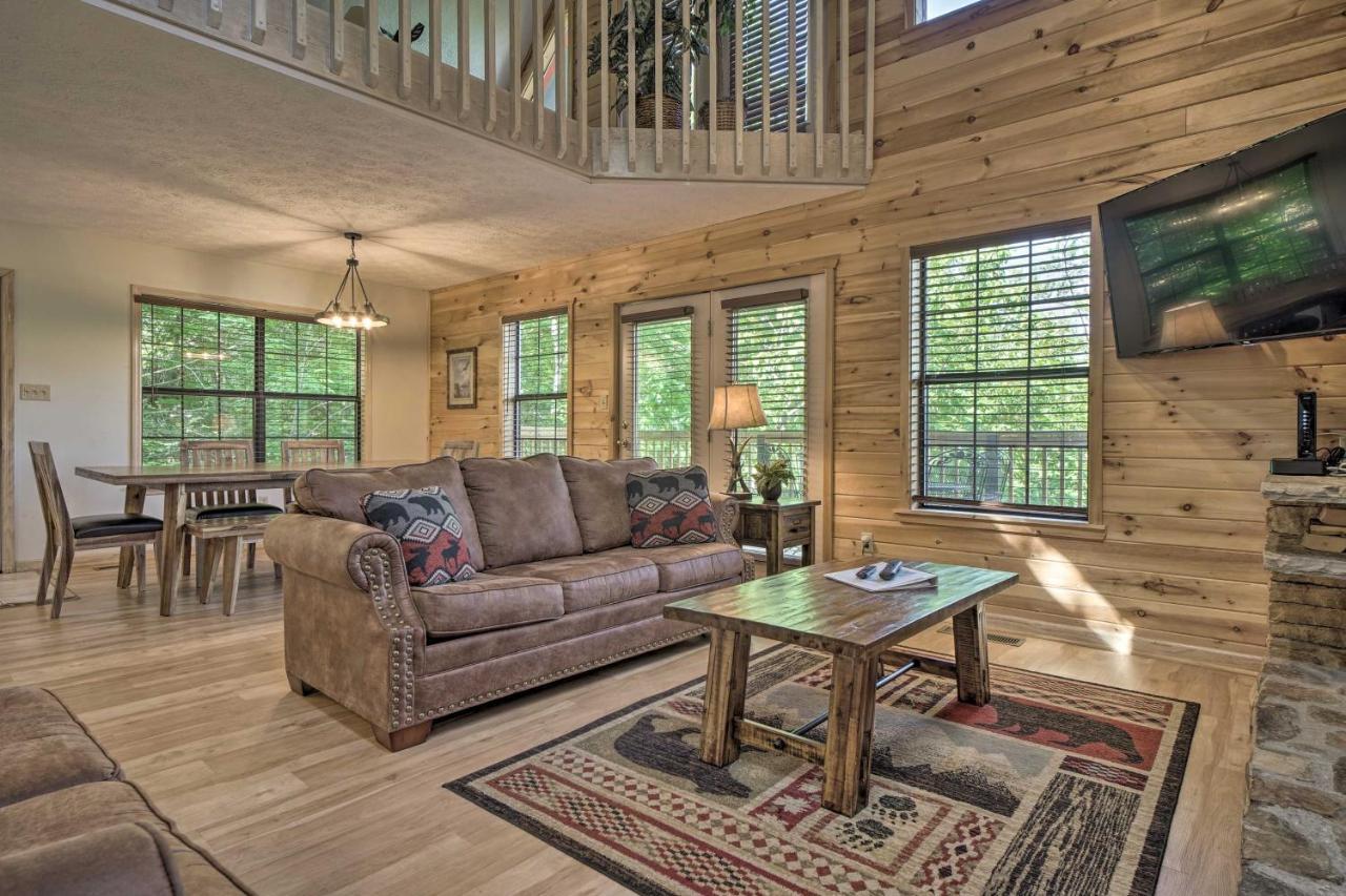 Rustic Pigeon Forge Home With Private Hot Tub! 外观 照片