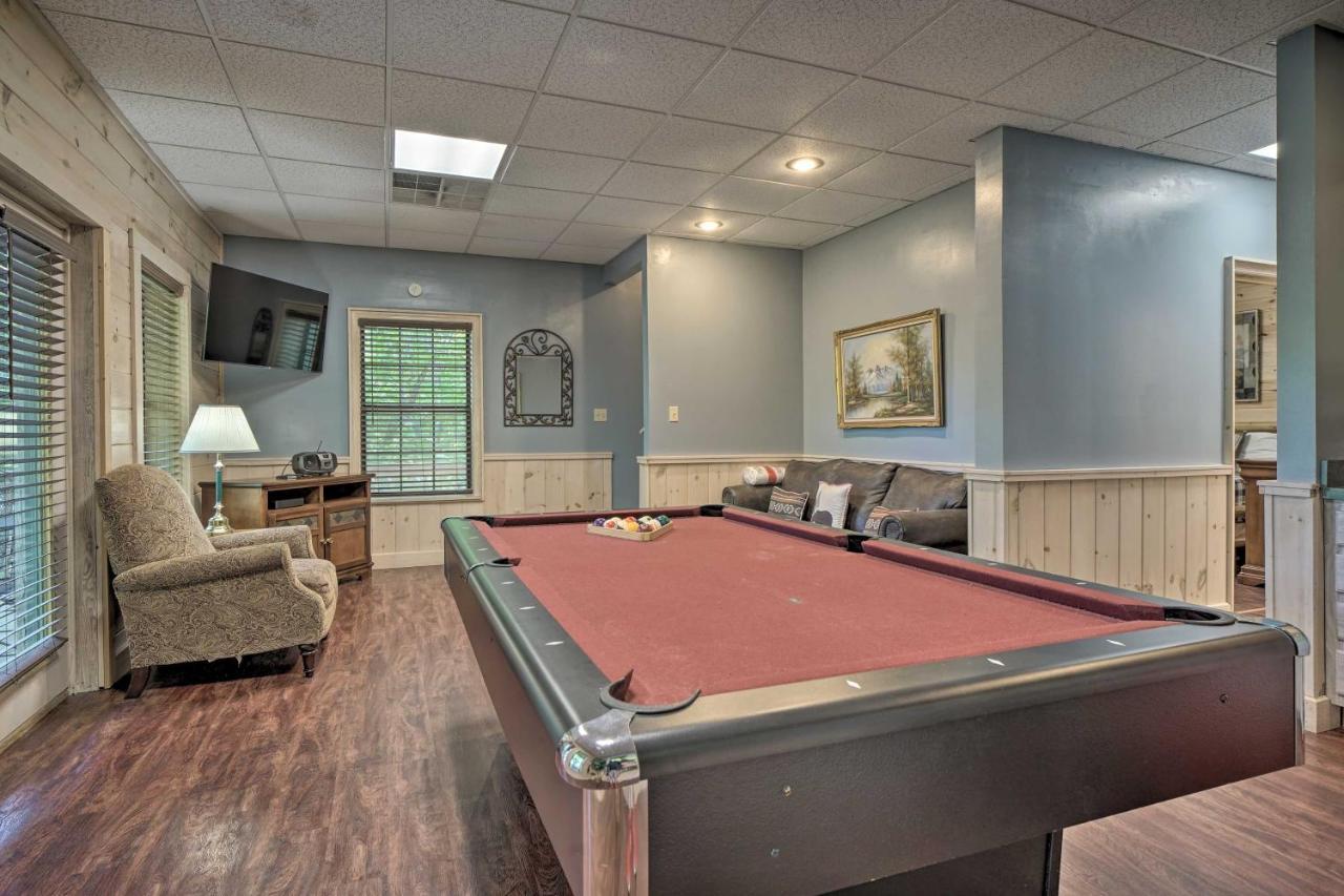 Rustic Pigeon Forge Home With Private Hot Tub! 外观 照片