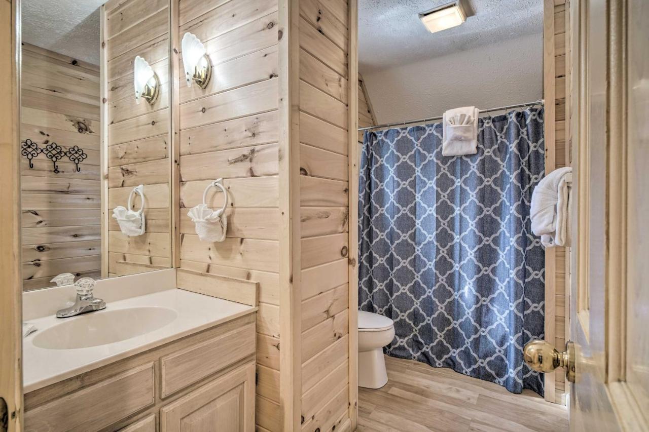Rustic Pigeon Forge Home With Private Hot Tub! 外观 照片