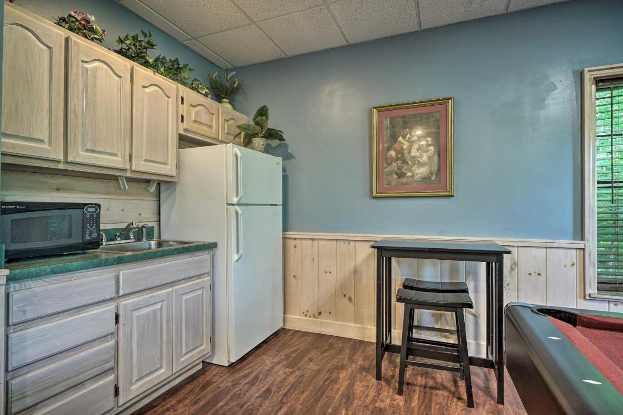 Rustic Pigeon Forge Home With Private Hot Tub! 外观 照片